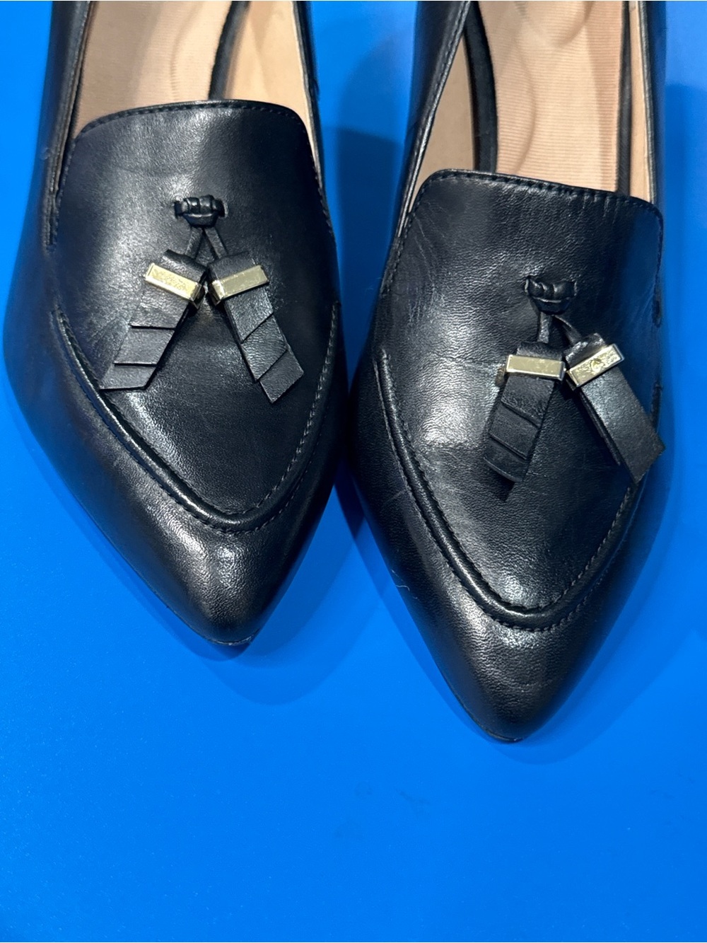 Rockport Black Leather Mid Heel Loafers with Gold Accent - Picture 3 of 10
